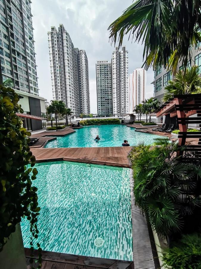 Conezion Residence Putrajaya Nearby Ioi City Mall Exterior foto